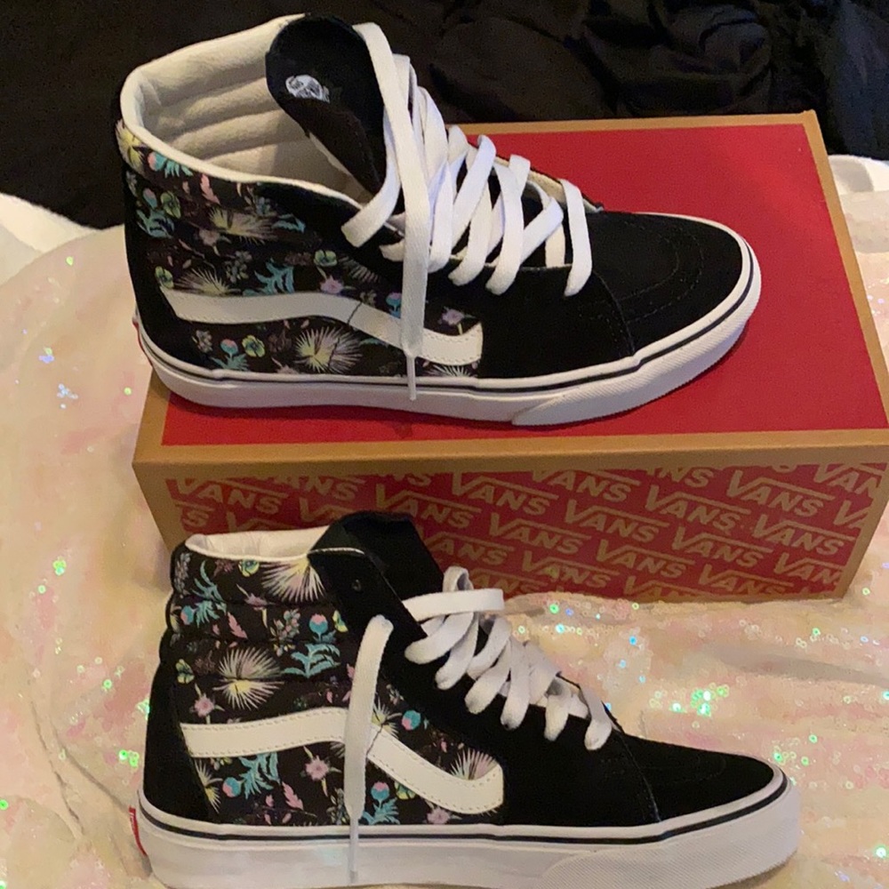 Vans skater hi women size 7 Paradise Floral print